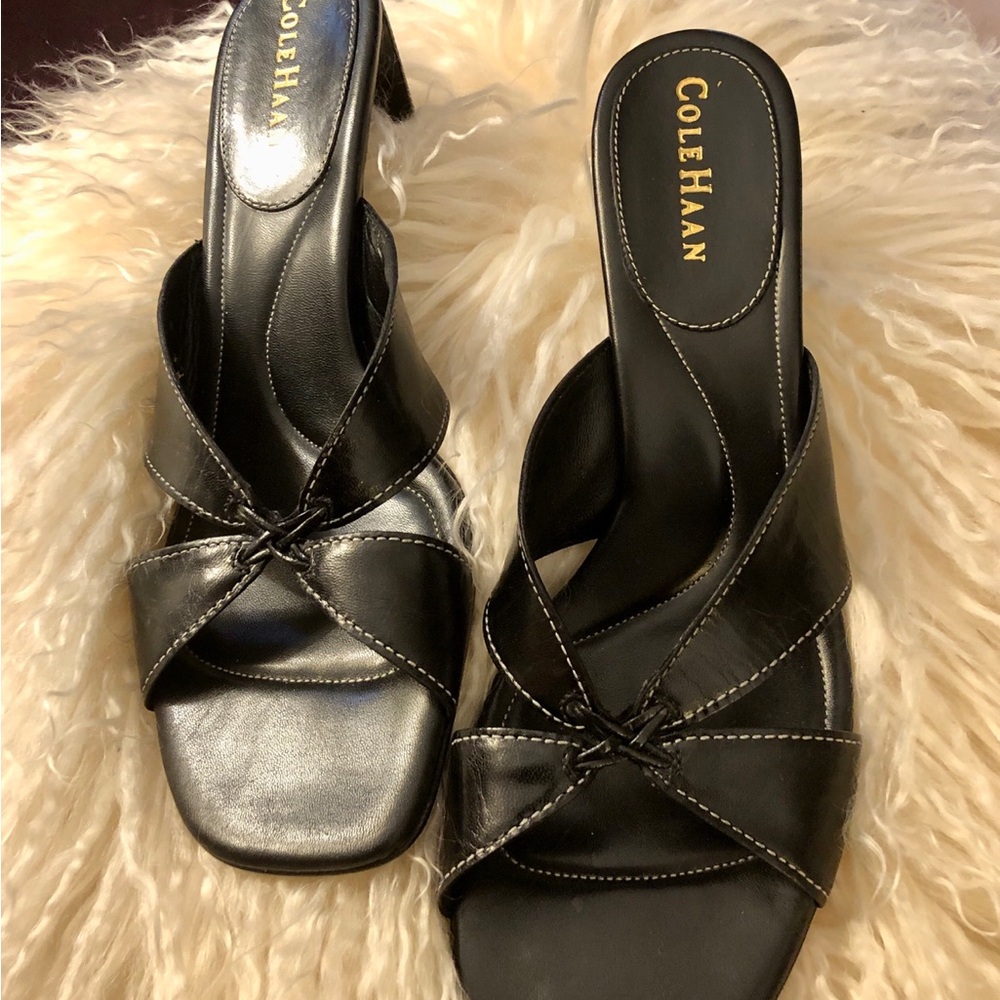 Cole Haan Black Leather Criss-Criss Sandals with white stitching 9B